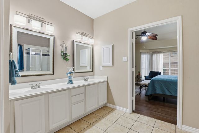 2810 Hammond Drive, Grand Prairie, TX 75052