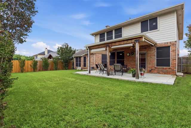 2810 Hammond Drive, Grand Prairie, TX 75052