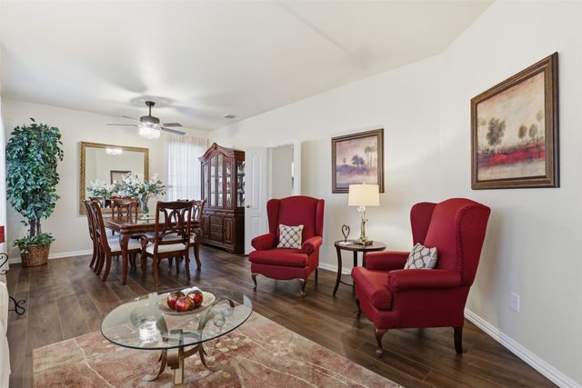 2810 Hammond Drive, Grand Prairie, TX 75052