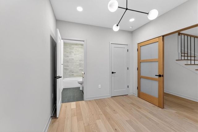 533 E 19th Street, Kansas City, MO 64108