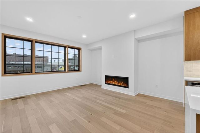 533 E 19th Street, Kansas City, MO 64108