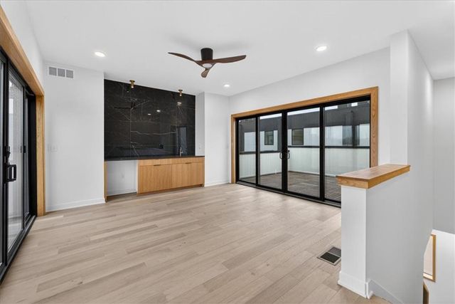 533 E 19th Street, Kansas City, MO 64108