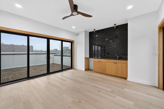 533 E 19th Street, Kansas City, MO 64108