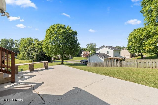 4316 NE Shangri La Drive, Knoxville, TN 37914
