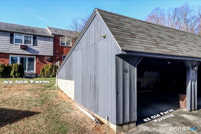 62 Old Farms Lane 62, New Milford, CT 06776