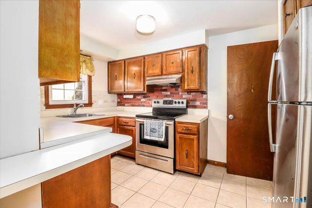 62 Old Farms Lane 62, New Milford, CT 06776