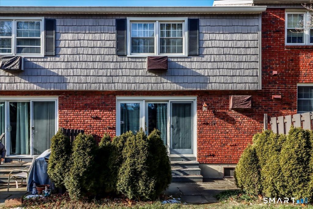 62 Old Farms Lane 62, New Milford, CT 06776