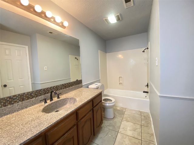 4131 Crossgate Court, Arlington, TX 76016