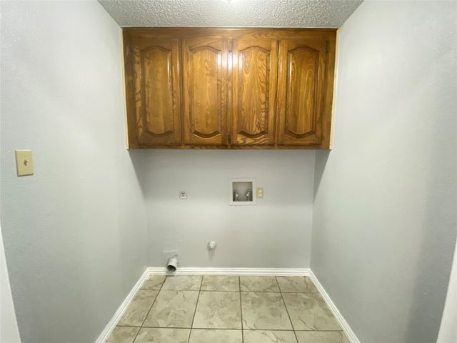 4131 Crossgate Court, Arlington, TX 76016