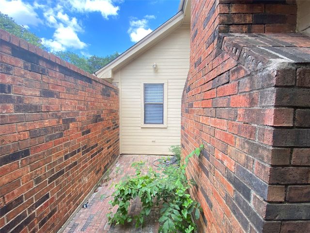 4131 Crossgate Court, Arlington, TX 76016
