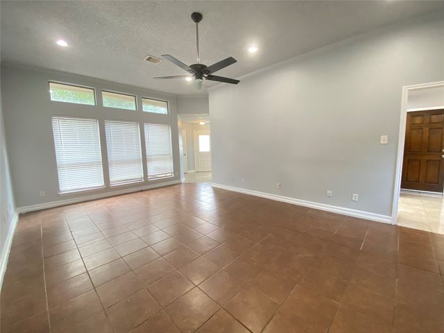 4131 Crossgate Court, Arlington, TX 76016