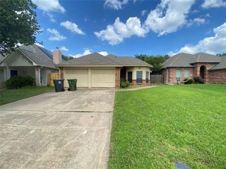 4131 Crossgate Court, Arlington, TX 76016