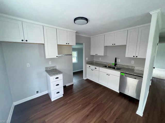 552 Ashlawn DR, Norfolk, VA 23505