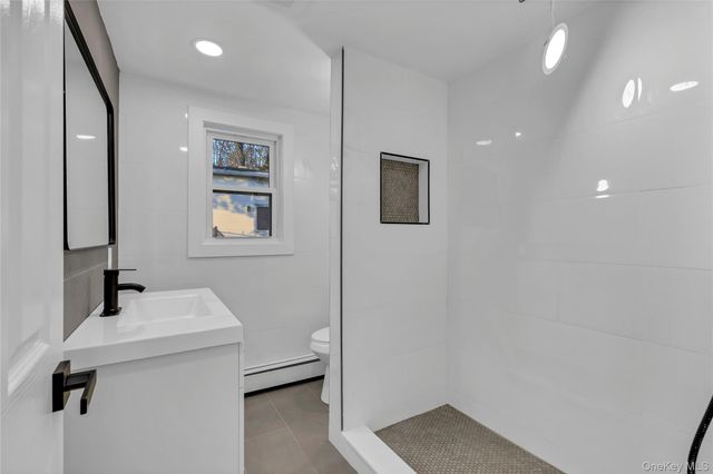 21 John Drive, Farmingville, NY 11738