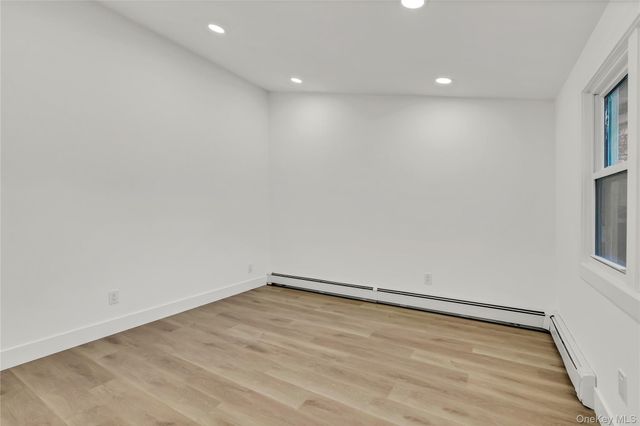 21 John Drive, Farmingville, NY 11738