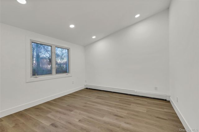 21 John Drive, Farmingville, NY 11738