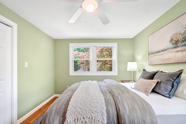 104 Hartwell Rd, Bedford, MA 01730