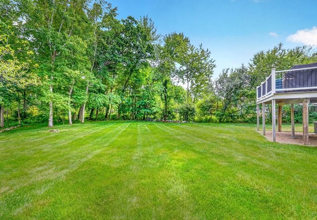 104 Hartwell Rd, Bedford, MA 01730