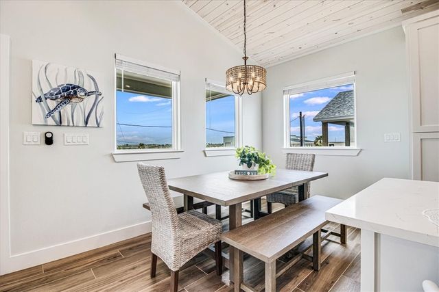1911 Eskridge Road, Port Aransas, TX 78373
