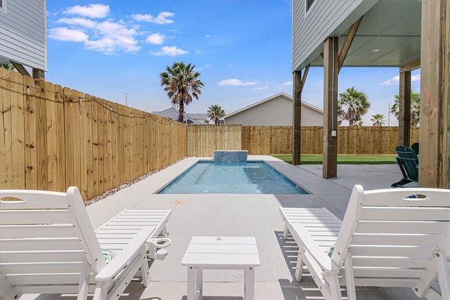 1911 Eskridge Road, Port Aransas, TX 78373