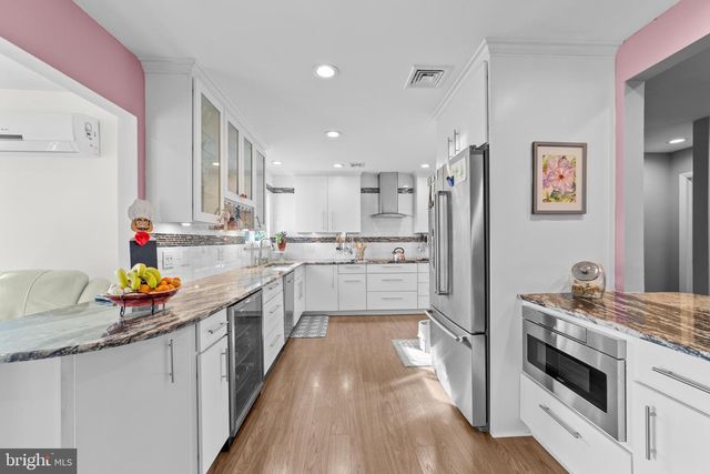 264-A GLEN RD, Monroe Township, NJ 08831