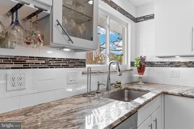 264-A GLEN RD, Monroe Township, NJ 08831