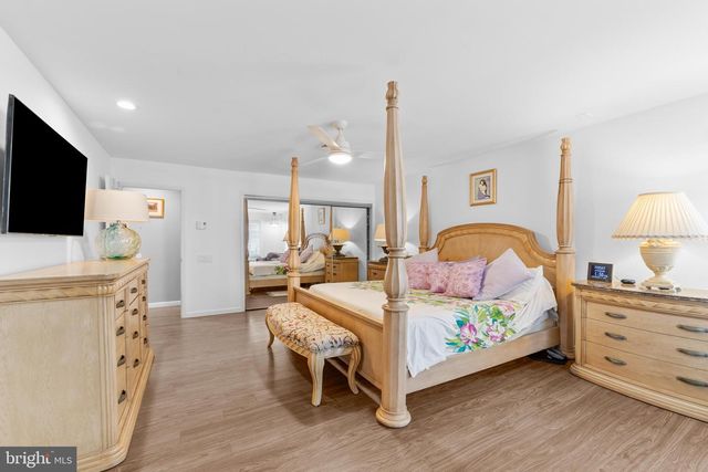 264-A GLEN RD, Monroe Township, NJ 08831