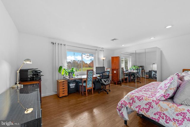 264-A GLEN RD, Monroe Township, NJ 08831