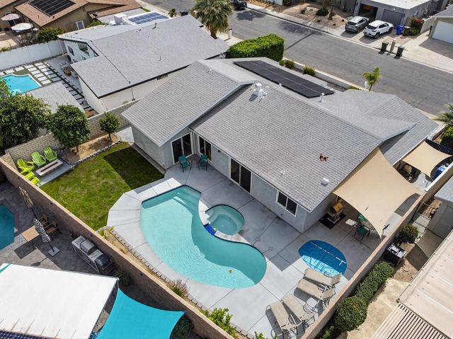 826 Arroyo Vista Drive, Palm Springs, CA 92264