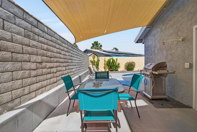 826 Arroyo Vista Drive, Palm Springs, CA 92264