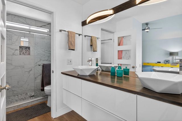 826 Arroyo Vista Drive, Palm Springs, CA 92264