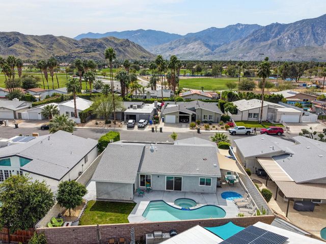 826 Arroyo Vista Drive, Palm Springs, CA 92264