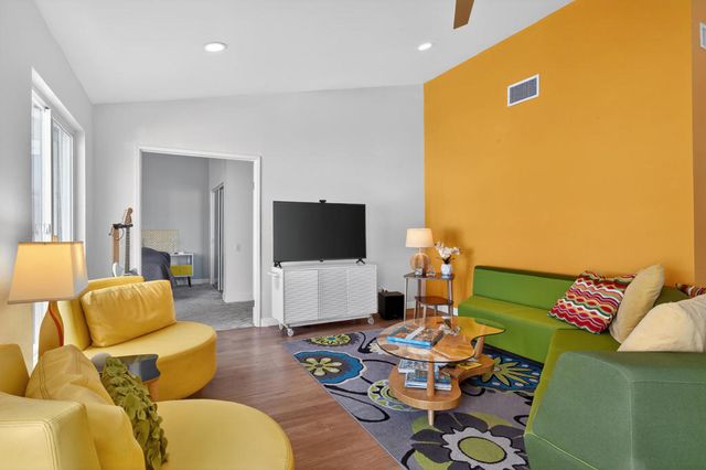 826 Arroyo Vista Drive, Palm Springs, CA 92264