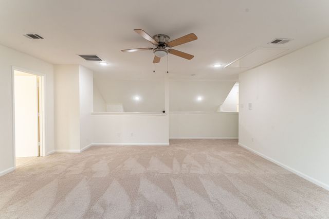 6400 Meadow Glen Drive, Arlington, TX 76018