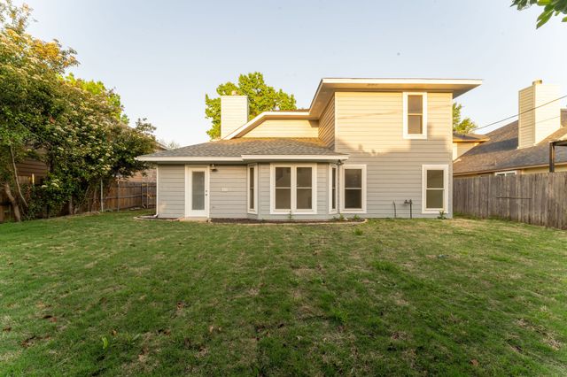 6400 Meadow Glen Drive, Arlington, TX 76018