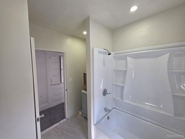 47 Pilgrim Street, Highland Park, MI 48203