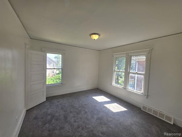 47 Pilgrim Street, Highland Park, MI 48203