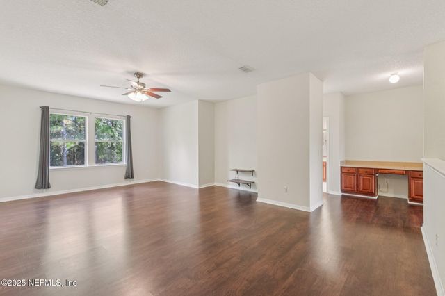 631 WAKEVIEW Drive, Orange Park, FL 32065