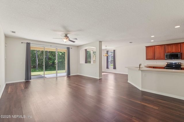 631 WAKEVIEW Drive, Orange Park, FL 32065