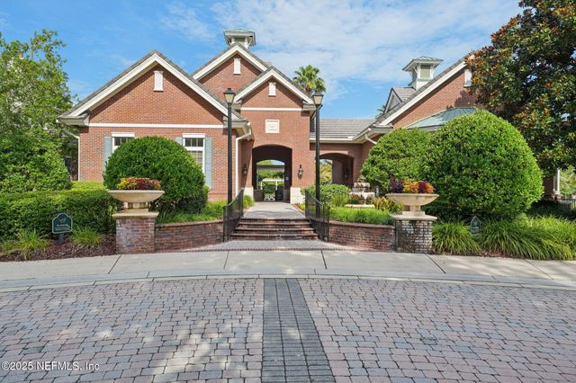 631 WAKEVIEW Drive, Orange Park, FL 32065