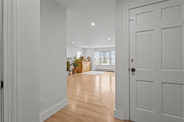 9 Country Parkway, North Providence, RI 02911