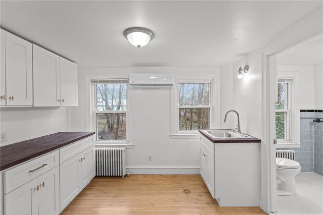 9 Country Parkway, North Providence, RI 02911