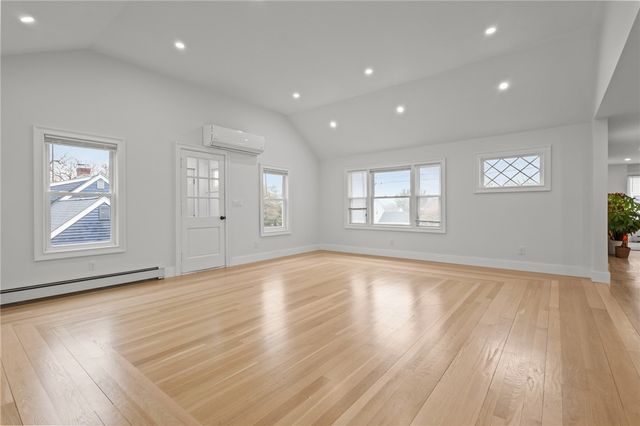 9 Country Parkway, North Providence, RI 02911