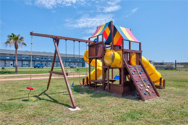 1129 Eleventh St 10, Port Aransas, TX 78373