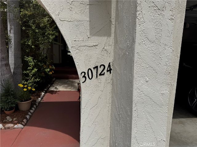 30724 CALLE RESPLENDOR, San Juan Capistrano, CA 92675