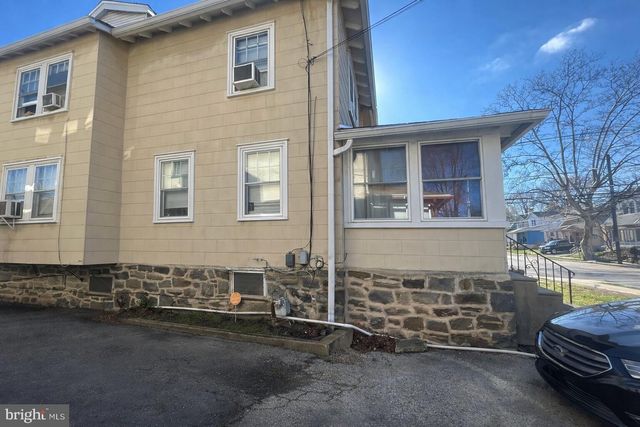 84 E ESSEX AVE, Lansdowne, PA 19050