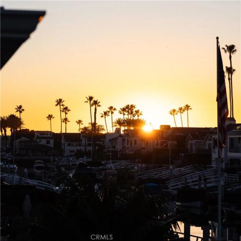 613 36th Street, Newport Beach, CA 92663