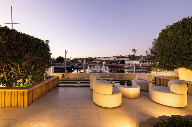 613 36th Street, Newport Beach, CA 92663