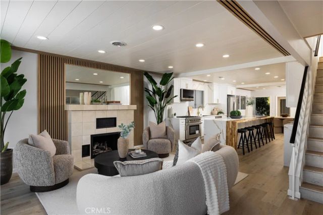 613 36th Street, Newport Beach, CA 92663