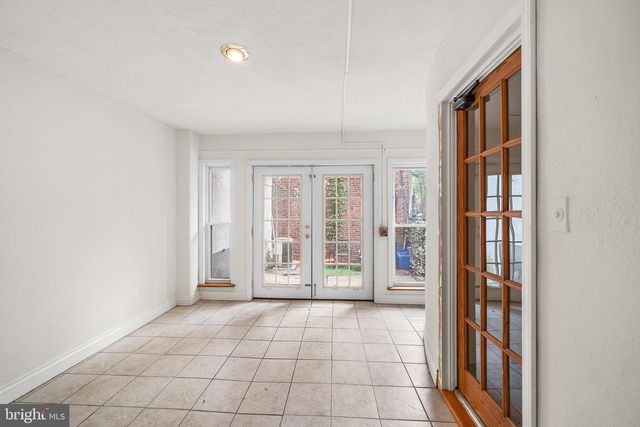 220 BAINBRIDGE ST, Philadelphia, PA 19147